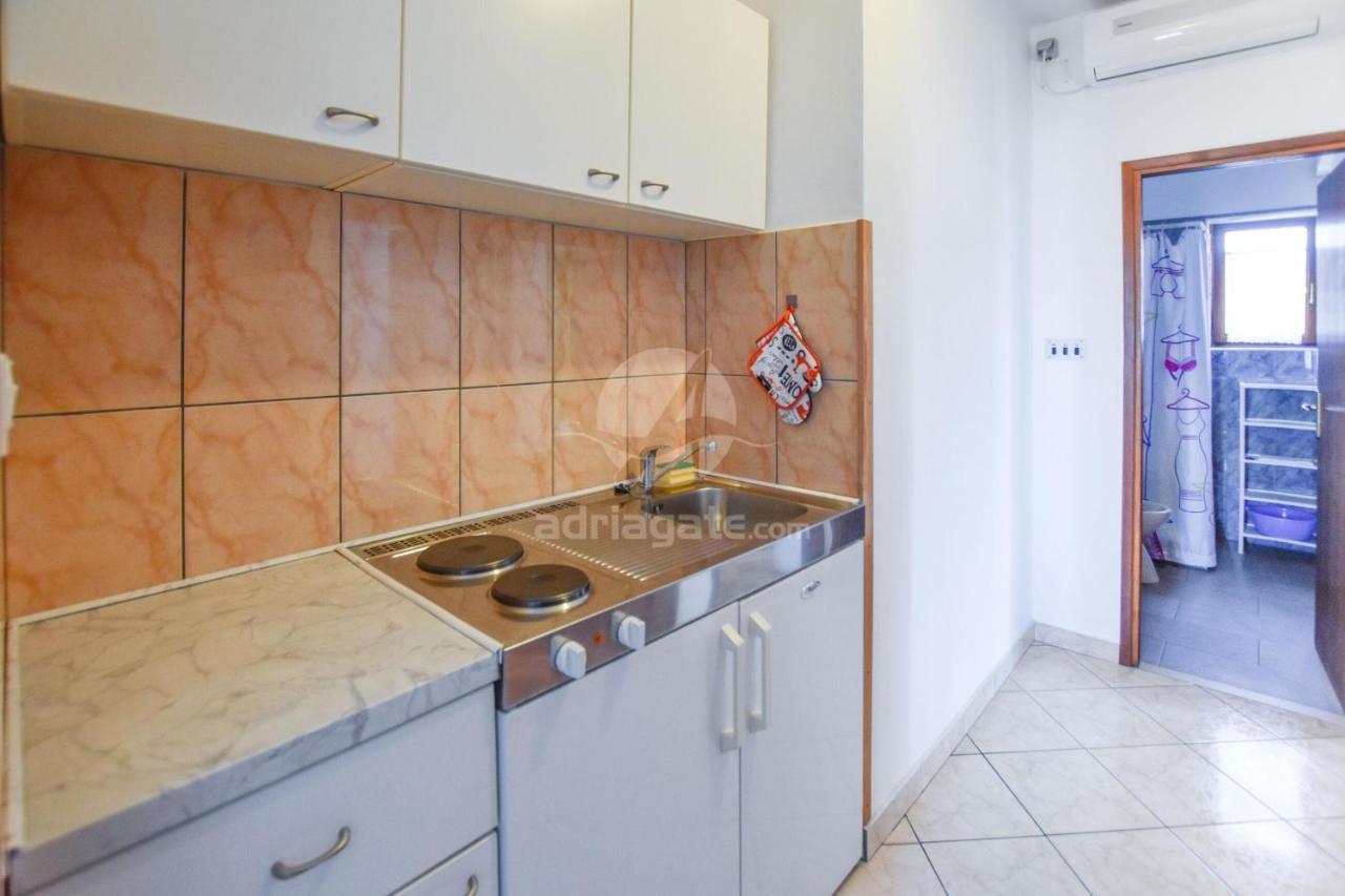 Apartments Marica ซูโกชัน ภายนอก รูปภาพ