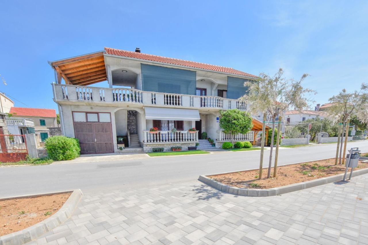 Apartments Marica ซูโกชัน ภายนอก รูปภาพ